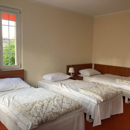 Hotel Gryf Kościerzyna Extérieur photo