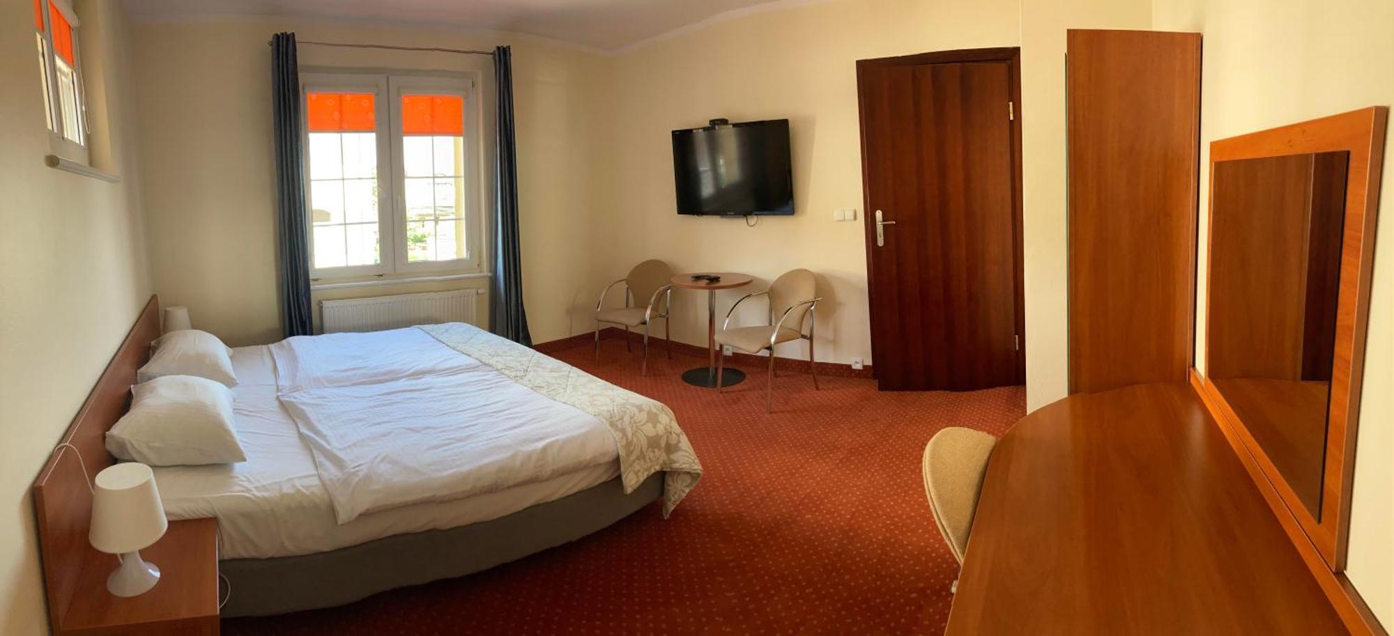 Hotel Gryf Kościerzyna Extérieur photo