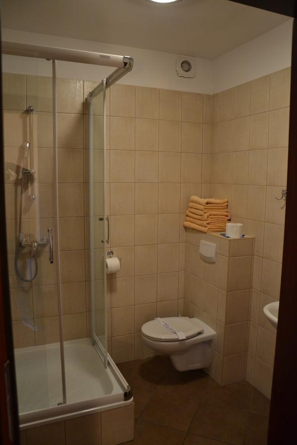 Hotel Gryf Kościerzyna Extérieur photo