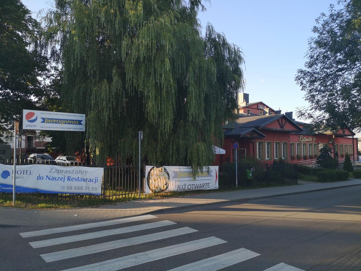 Hotel Gryf Kościerzyna Extérieur photo